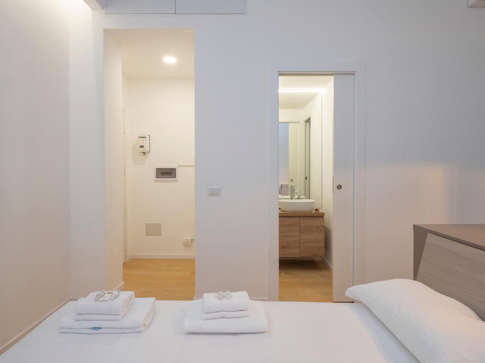 Xenia Apartments - Renovated Studio In Navigli Area Milan Exterior photo